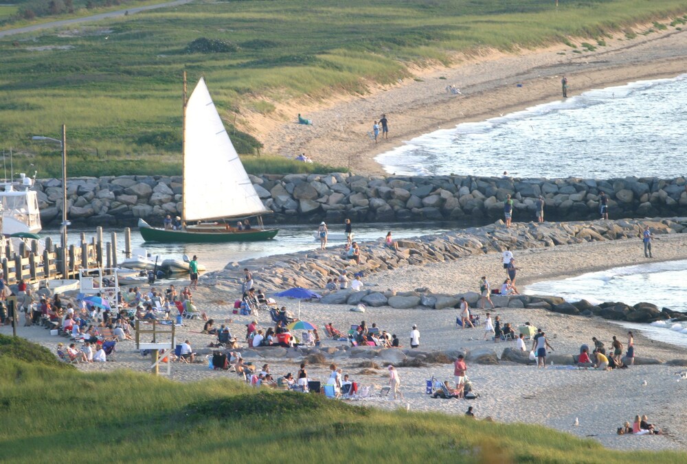 Menemsha Inn - photo 23