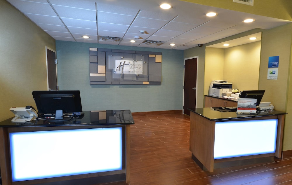 Holiday Inn Express Hotel & Suites High Point South an IHG Hotel - photo 3