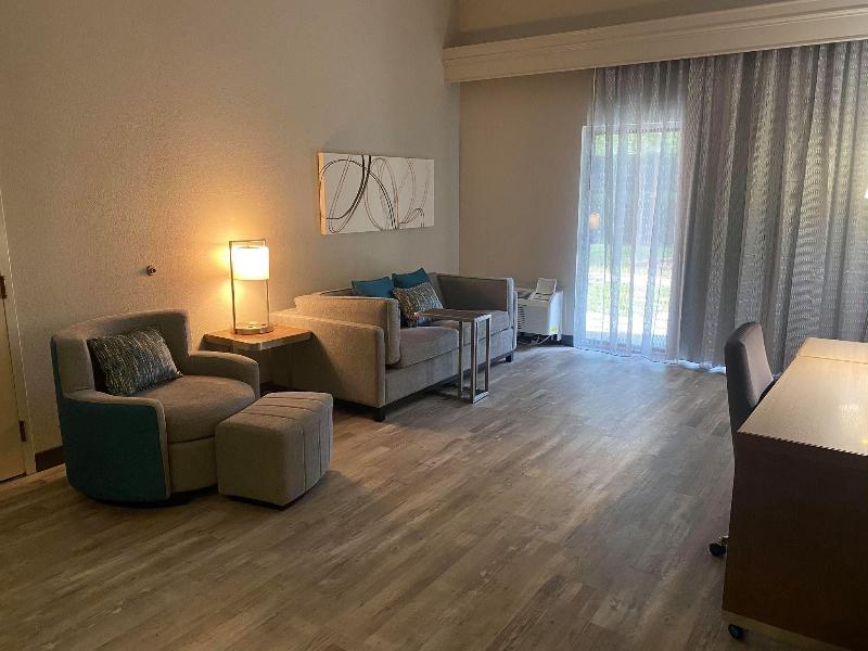Courtyard by Marriott Newport News Yorktown - photo 38