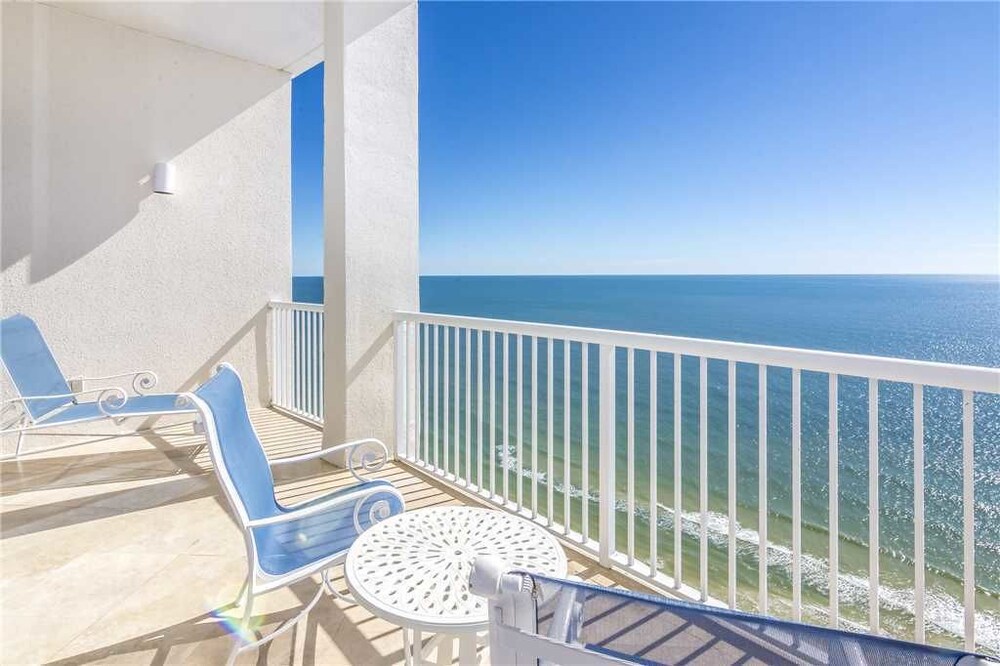 Island Tower 2602PH 4 Br Condo - photo 16