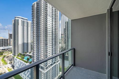 Gale Miami Junior double suite with balcony - photo 16