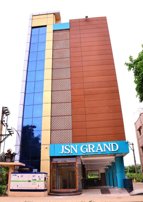 Jsn Grand - carbon neutral hotel in Unknown City