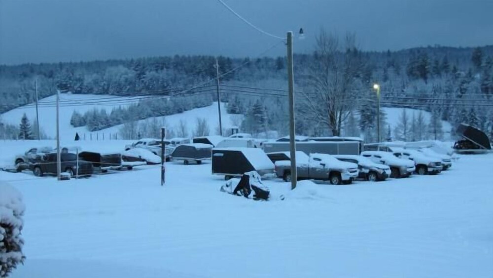 Colebrook C.C. & Motel - photo 33