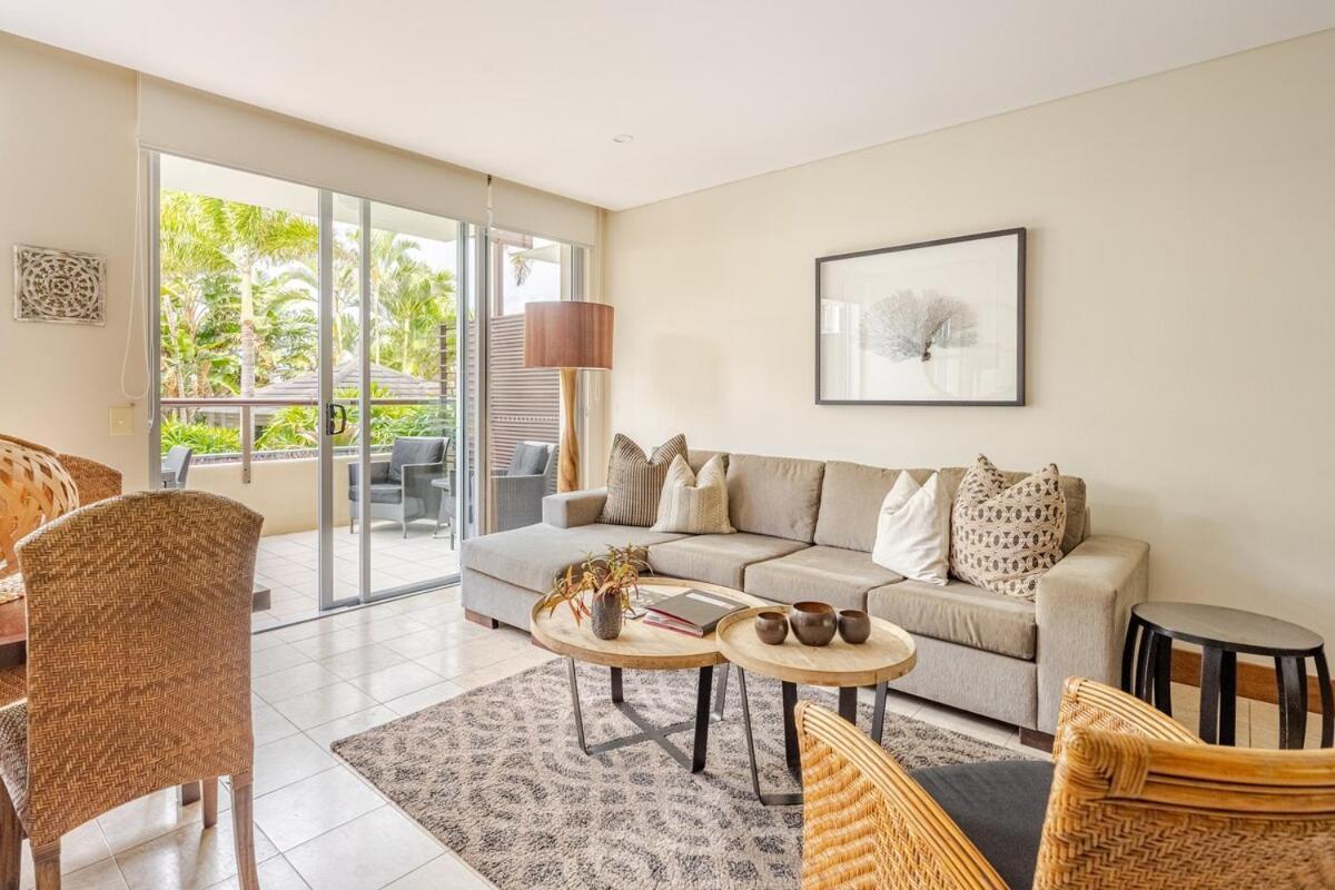Luxury Romance 5 To Beach — Casuarina — photo 5