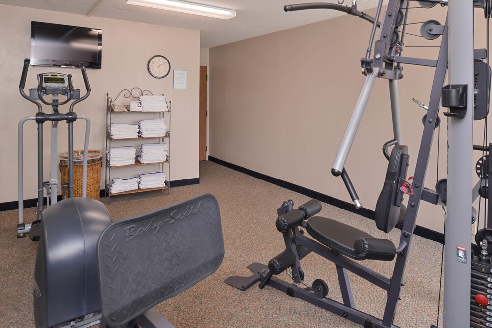 New Victorian Inn & Suites - photo 27
