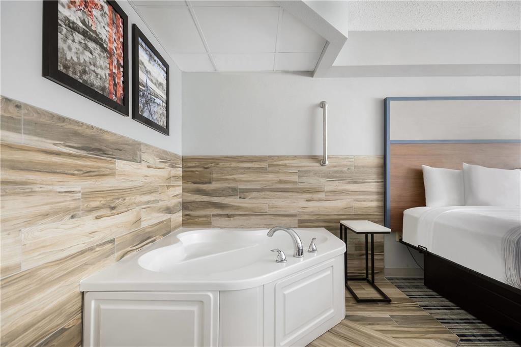 AmericInn by Wyndham Wausau - photo 44