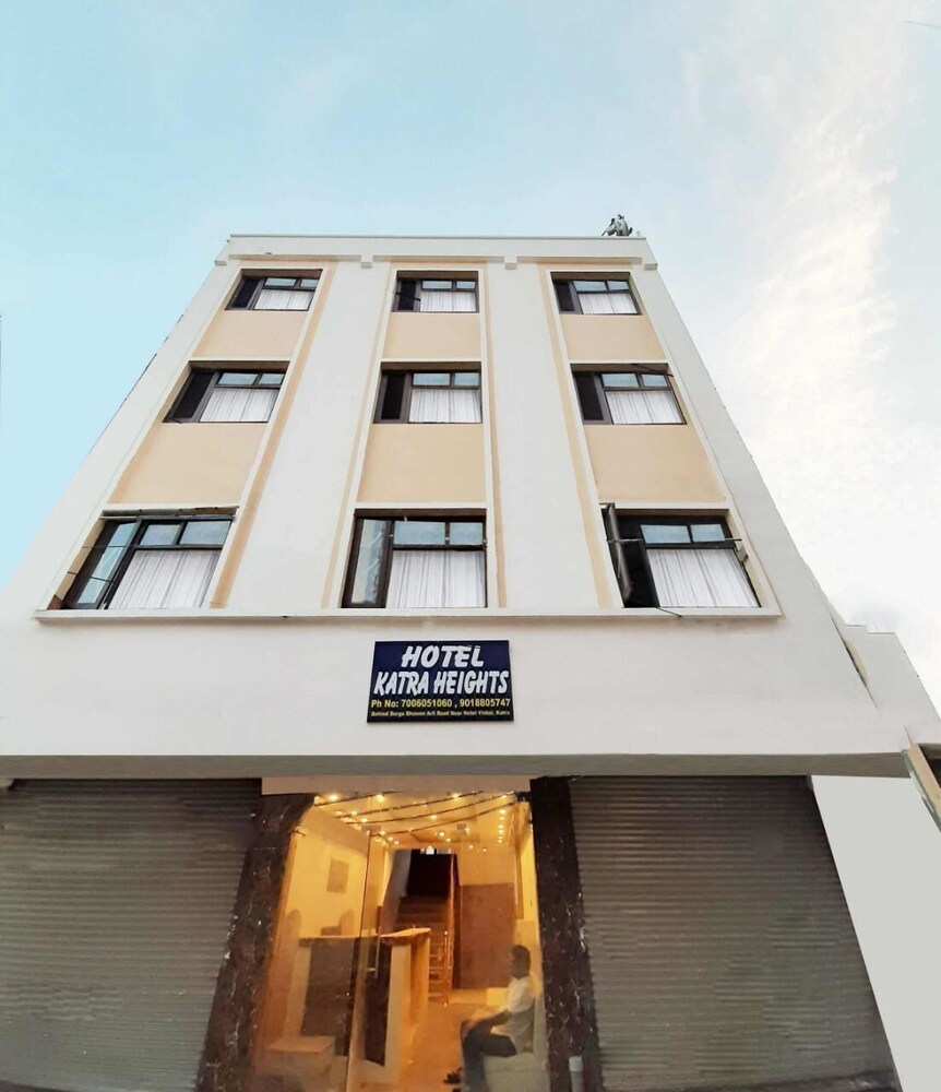 Hotel Katra Heights in Katra, India
