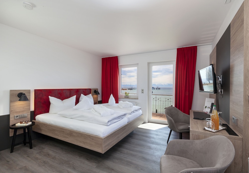 Strandhaus Eberle - carbon neutral hotel in Immenstaad Am Bodensee