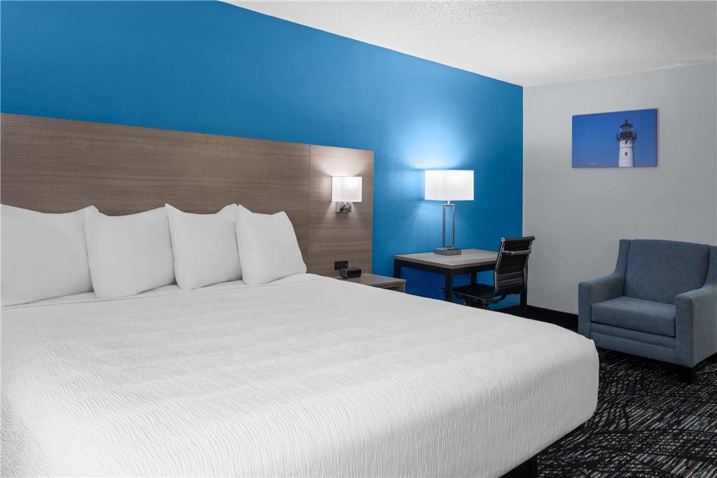 Baymont by Wyndham Duluth Spirit Mountain - photo 12