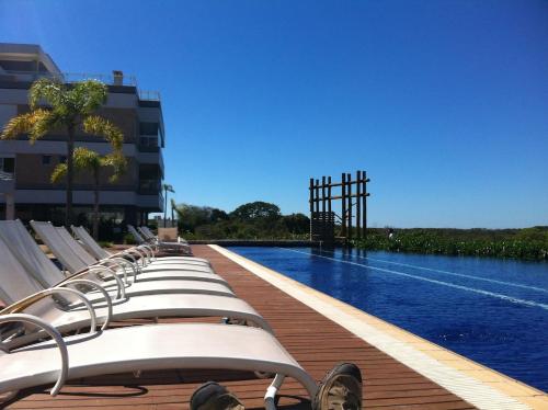 Essence Life Residence com Vista Mar apartamento completo com 2 quartos em Condomínio Clube a 100 metros da Praia do Campeche Florianópolis — 4-Star Luxury Hotel in Florianopolis, Brasil