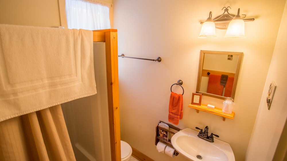 Adk Trail Inn - photo 30