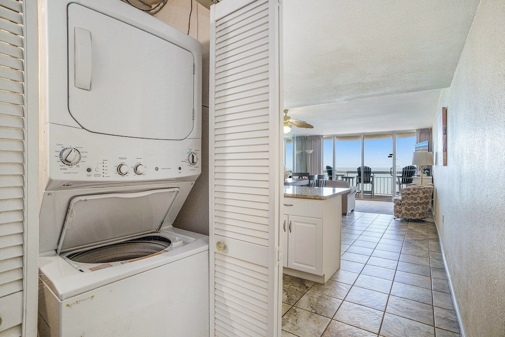 1011 Waters Edge Resort 2 Bedroom Condo by RedAwning - photo 23