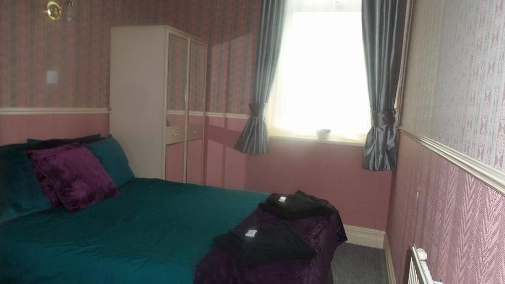 Iona Hotel — Blackpool — photo 2
