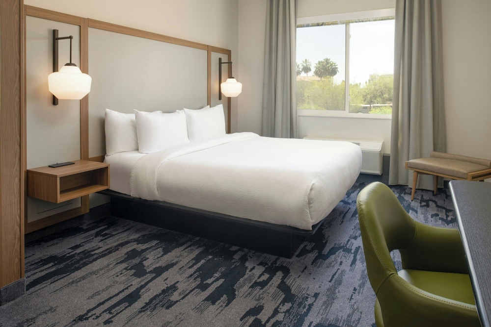 Fairfield Inn & Suites by Marriott Scottsdale Old Town - photo 9