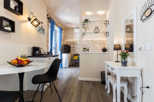 Angie Central Rooms — 4-Star Luxury Hotel in Zadar, Croatia