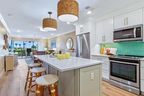 Crescent Royale Condominiums 105 — 4-Star Luxury Hotel in Siesta Key, United States