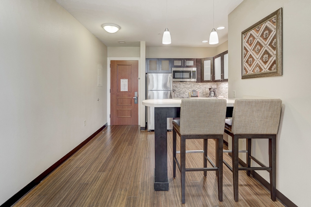 Staybridge Suites Baltimore Inner Harbor by IHG - photo 58