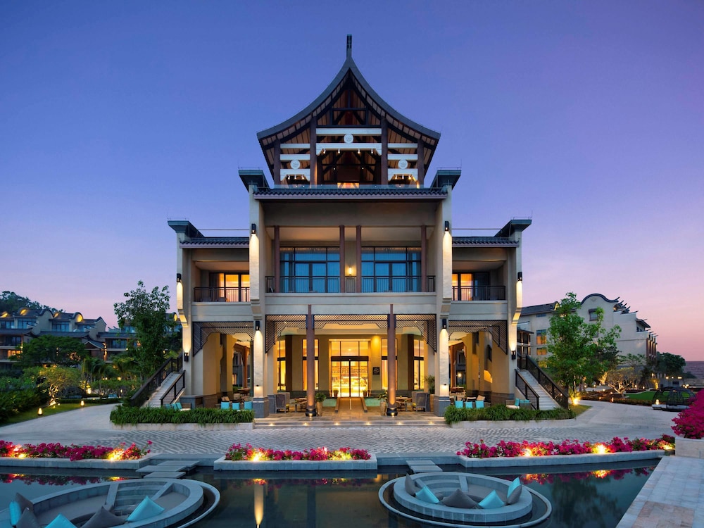 Angsana Zhuhai Phoenix Bay — 5-Star Luxury Hotel in Zhuhai, People's Republic of China