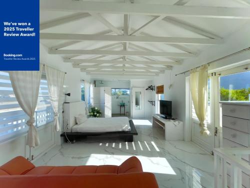 Spacious Park Island Studio at the Lake — 4-Star Luxury Hotel in Cape Town, South Africa