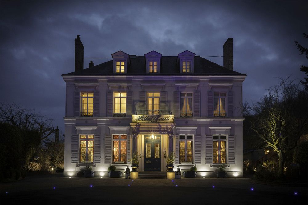 Hôtel L’ Ecrin in Honfleur, France