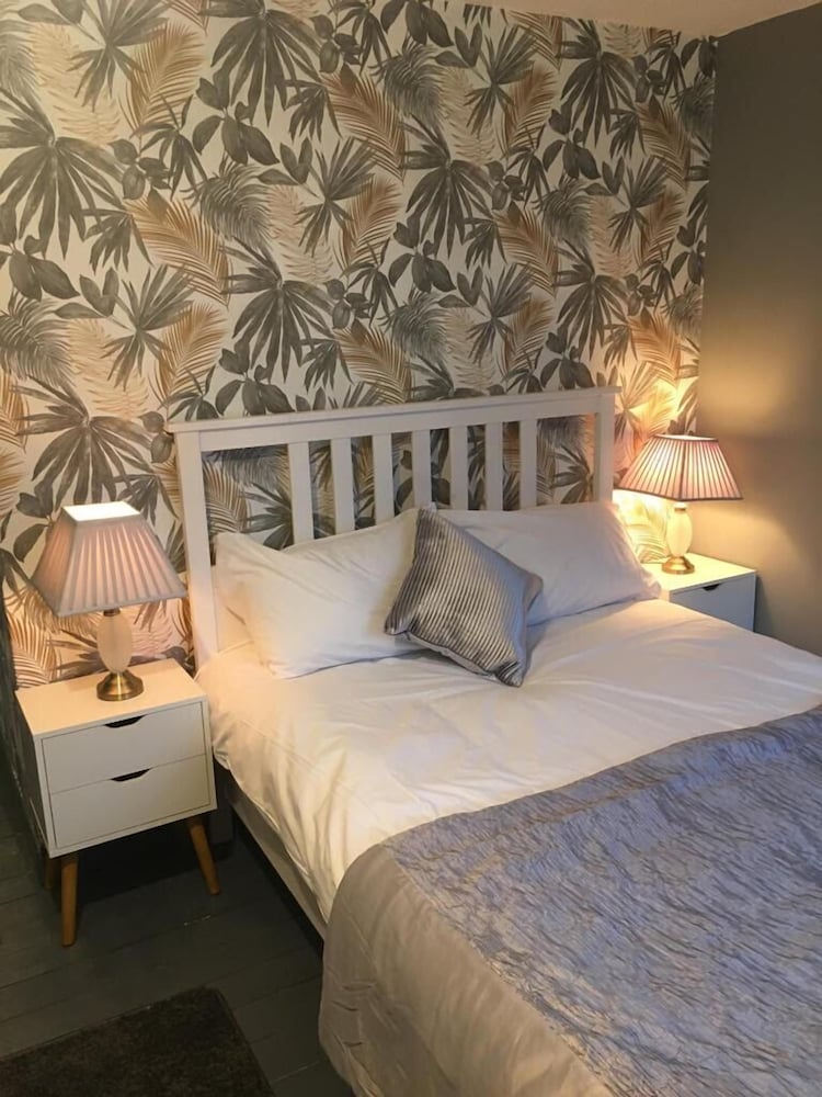 Stansted Airport Guest Rooms — hotel in Bishops Stortford
