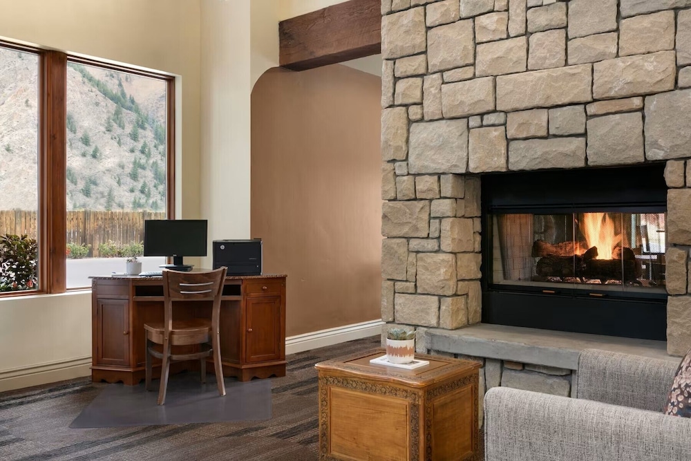 AmericInn by Wyndham Hailey Sun Valley - photo 26