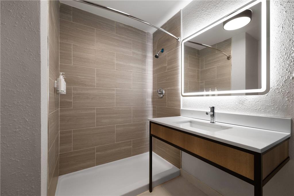 La Quinta Inn & Suites by Wyndham Myrtle Beach - photo 19