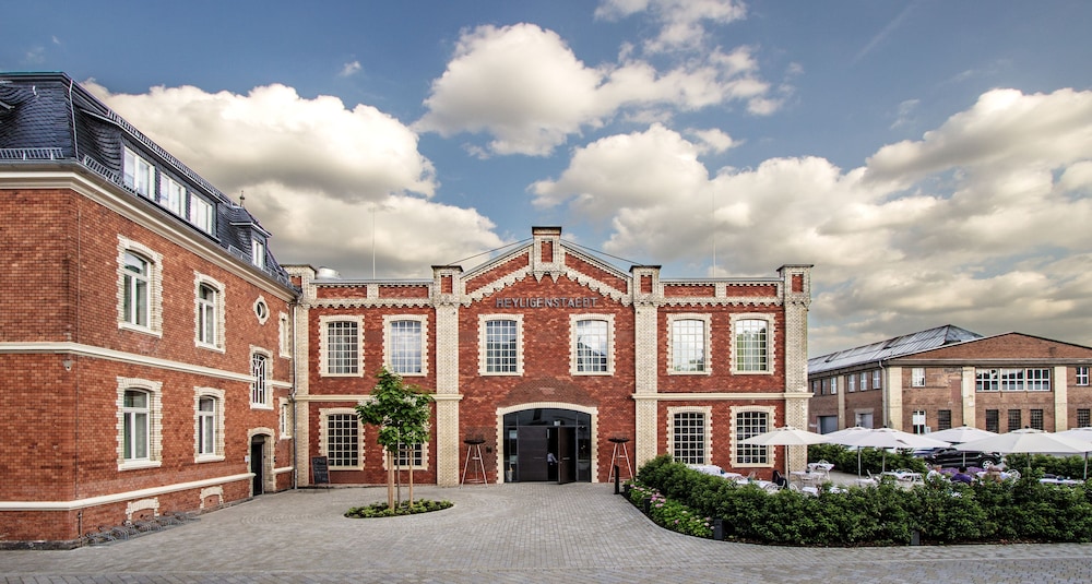 Hotel & Restaurant heyligenstaedt - carbon neutral hotel in Giessen