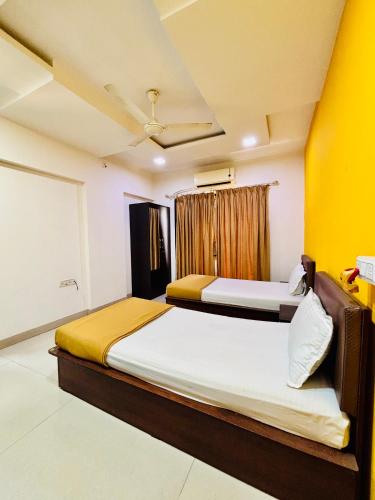 Hsquare Malad Elegant Service Apartment