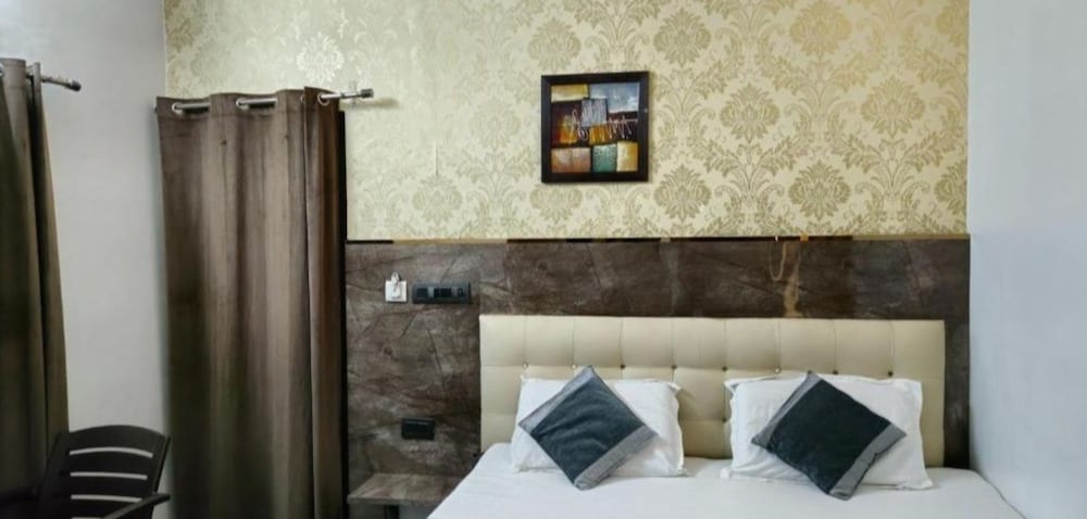 Goroomgo Krishna Residency Bareilly in Bareilly, India