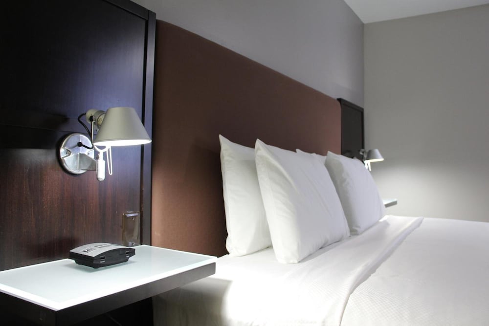 Westbridge Inn & Suites Carrollton - photo 13