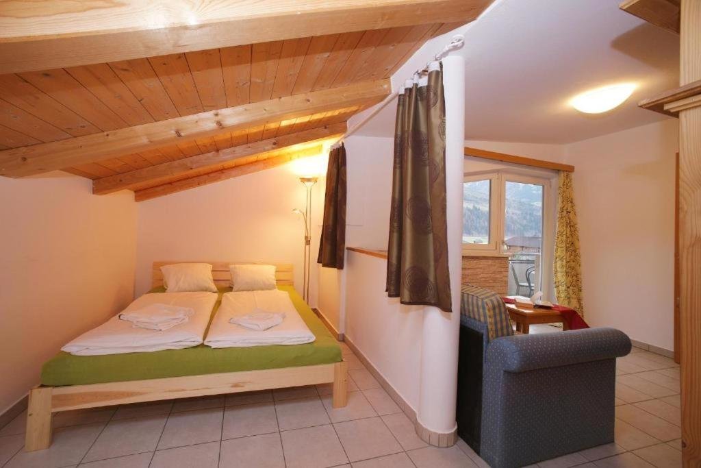 Mountain View — 4-Star Luxury Hotel in Piesendorf, Austria