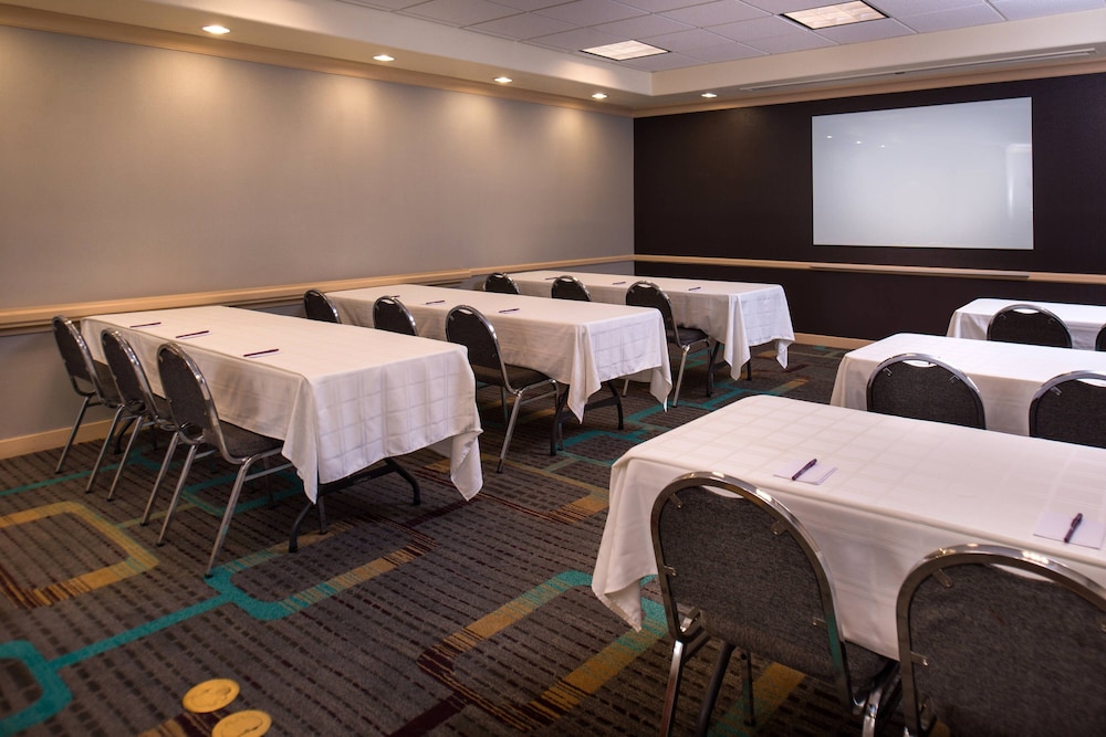 Residence Inn by Marriott Albuquerque Airport - photo 40