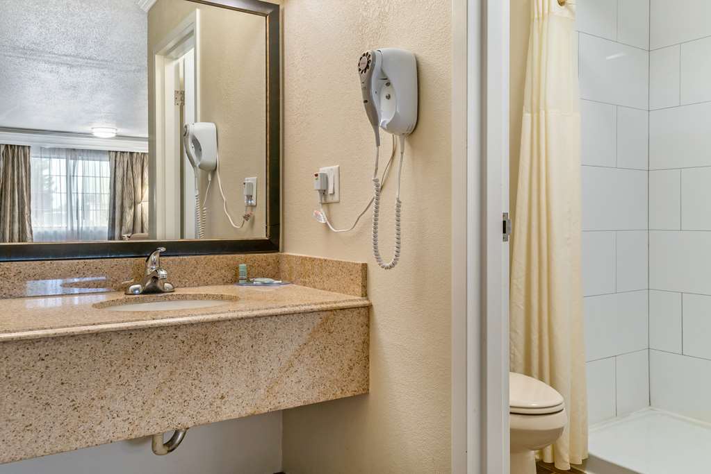 Best Western Of Hartland - photo 12