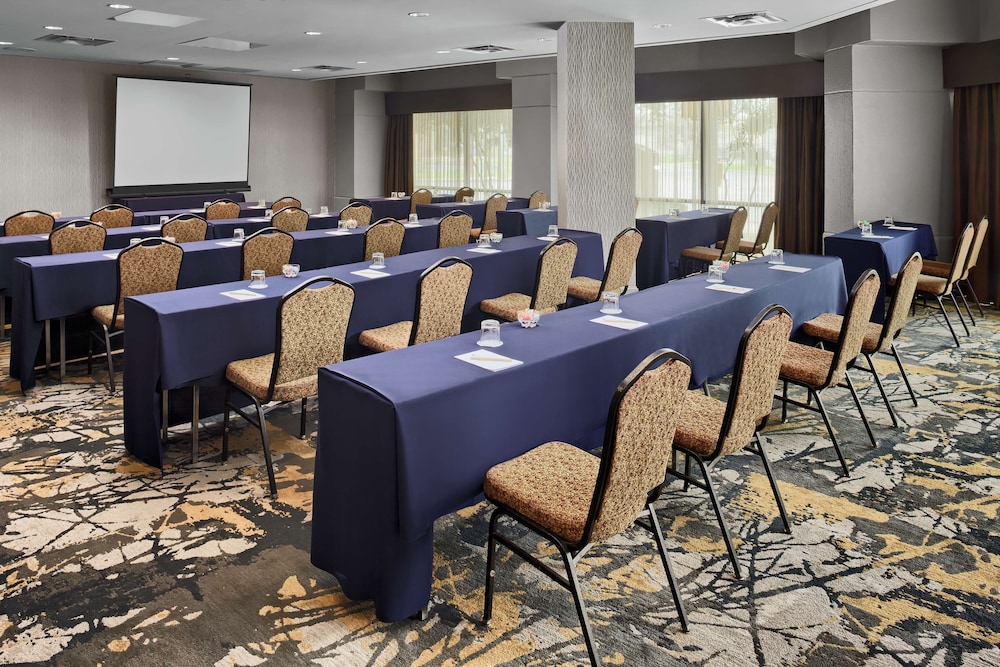 DoubleTree by Hilton San Antonio Downtown - photo 25