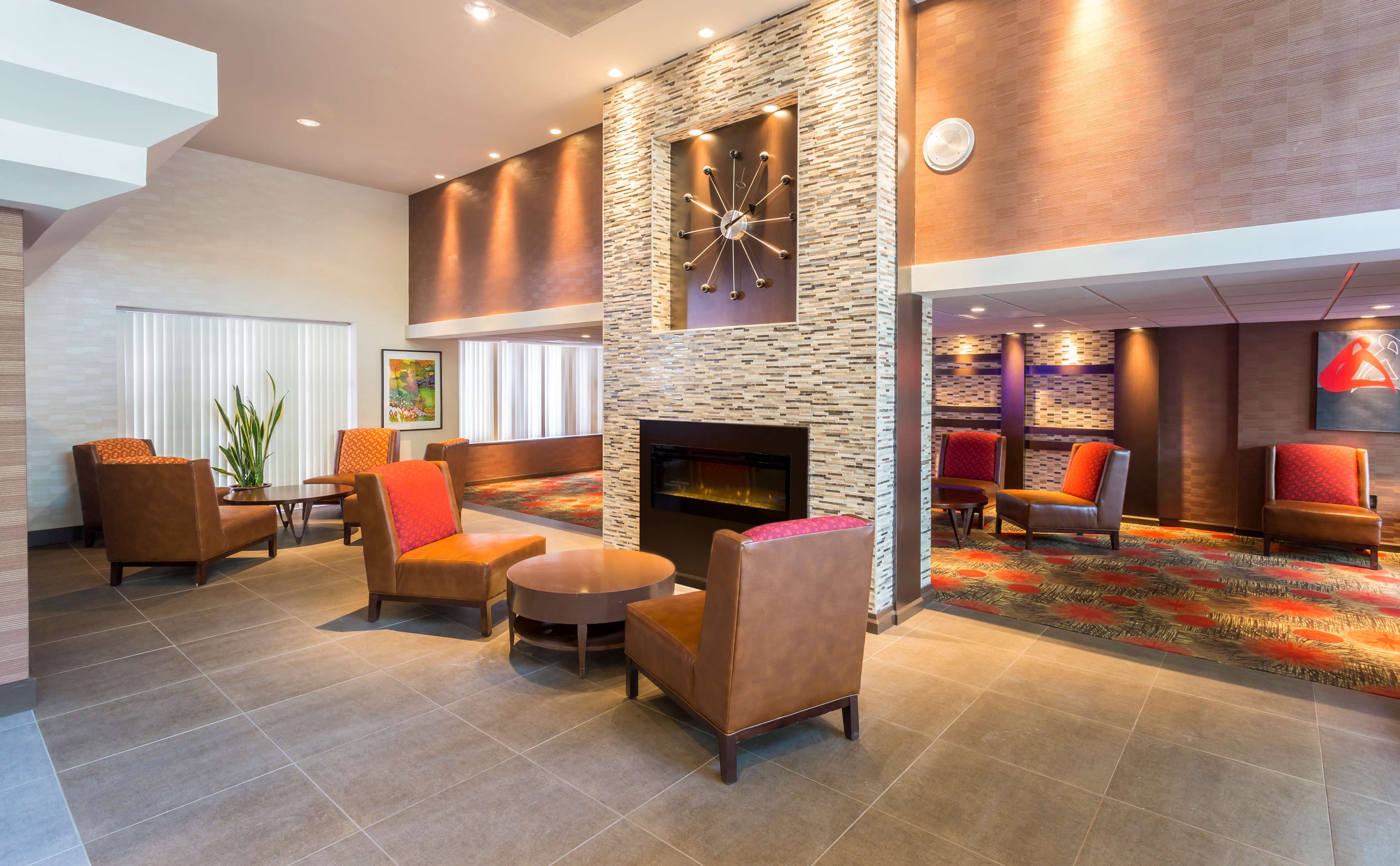 Embassy Suites by Hilton Piscataway Somerset - photo 8