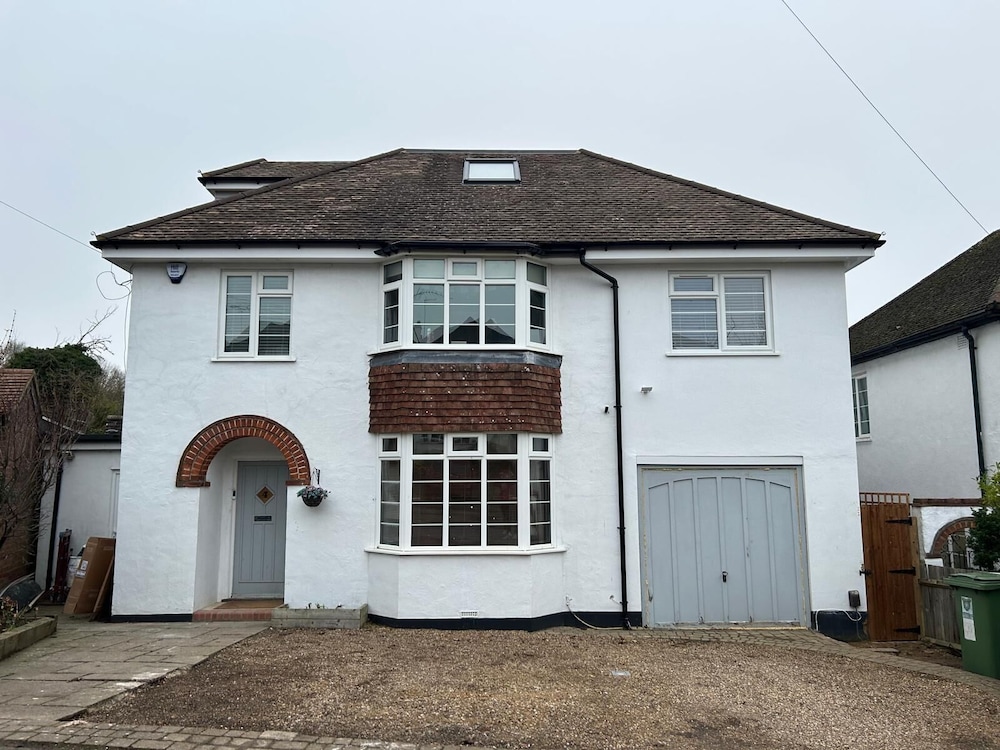 The Coniston Rooms — hotel in Kings Langley