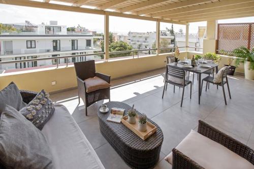 Sea view penthouse in Vari — 4-Star Luxury Hotel in Vari, Greece