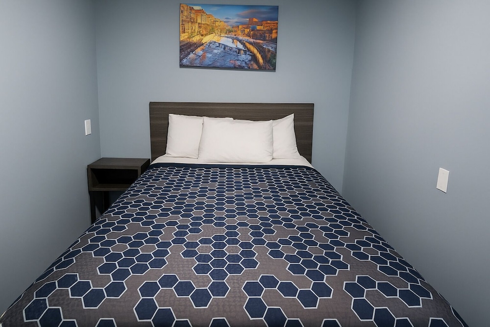 Hillsboro Inn & Suites in Hillsboro, United States