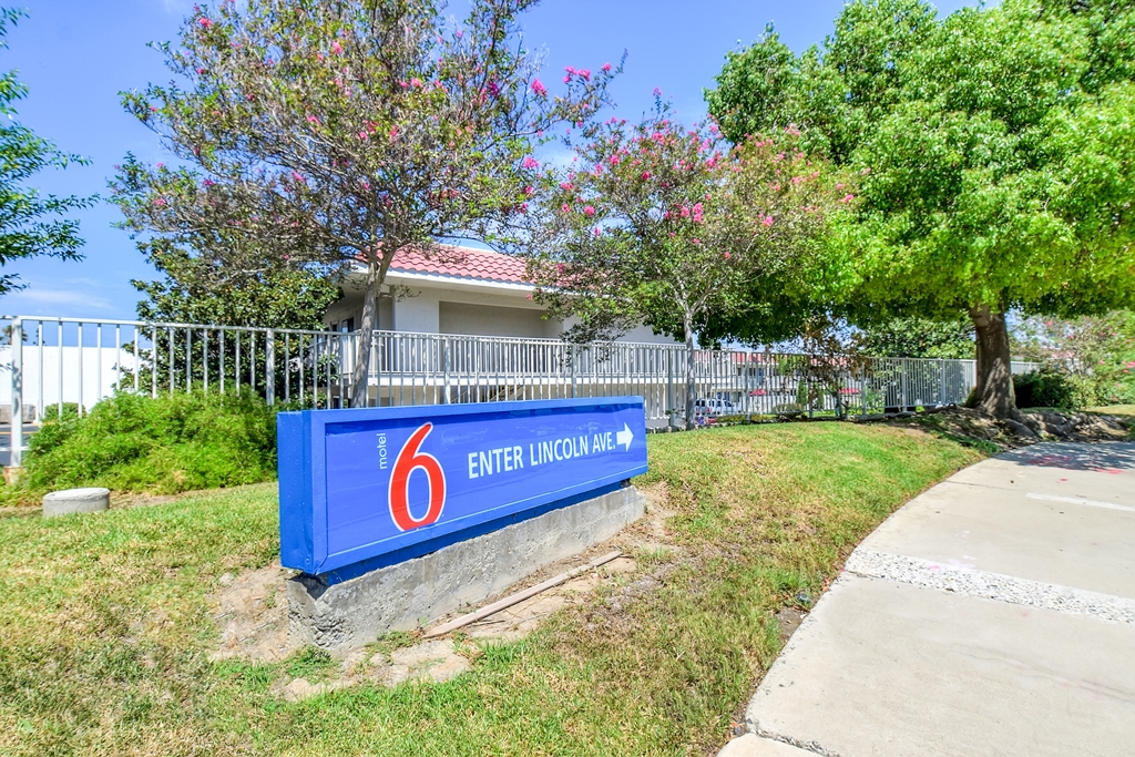 Motel 6 Corona CA - featured photo