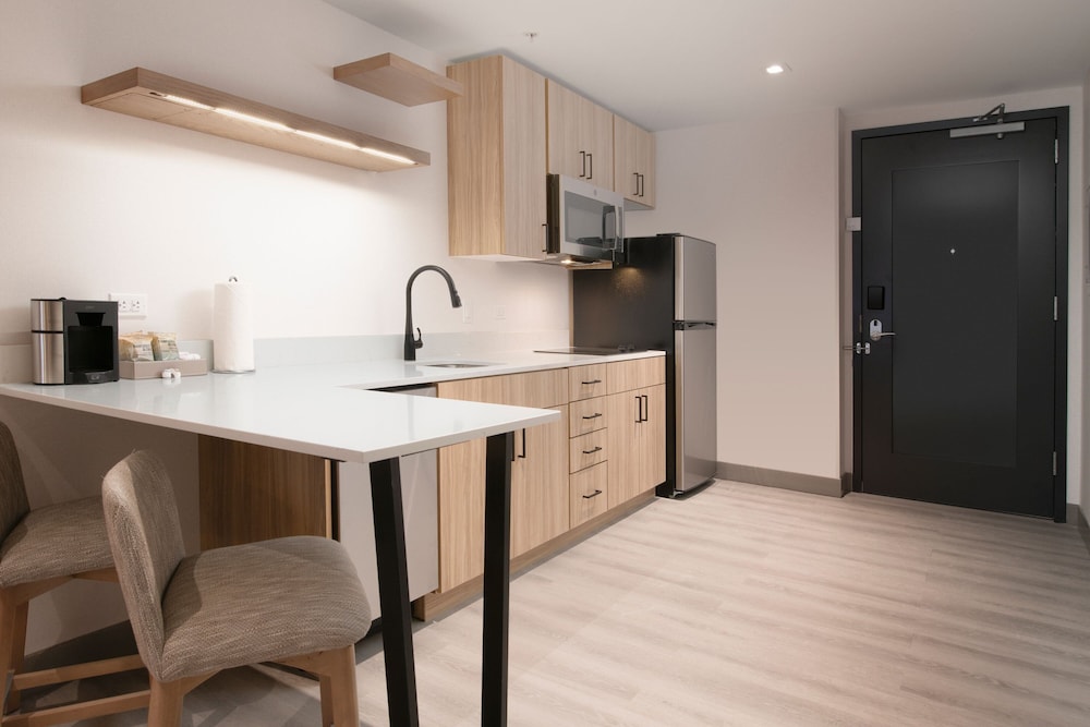 Residence Inn St. Louis Clayton - photo 11