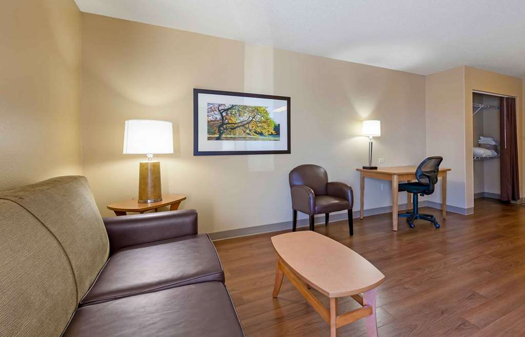 Extended Stay America Select Suites Madison Old Sauk Rd. - photo 9