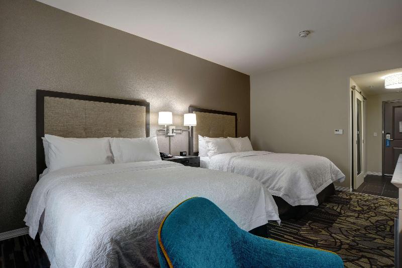 Hampton Inn & Suites Ardmore - photo 22