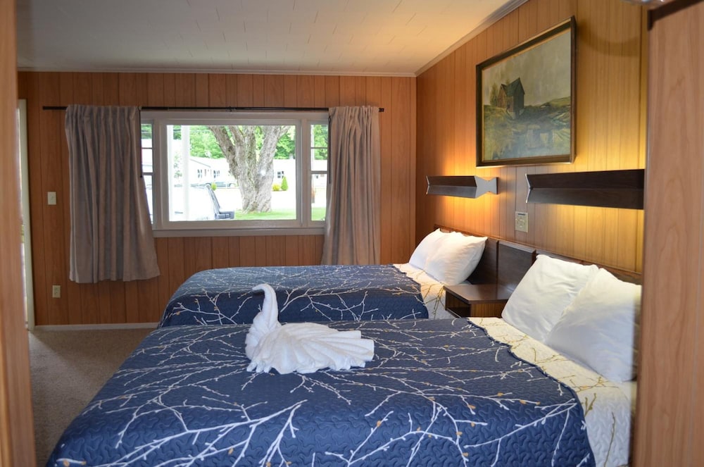 Mount Coolidge Motel - photo 13