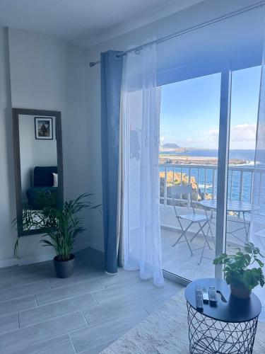 Monis Horizonte Del Mar 2 in Icod De Los Vinos, Spain