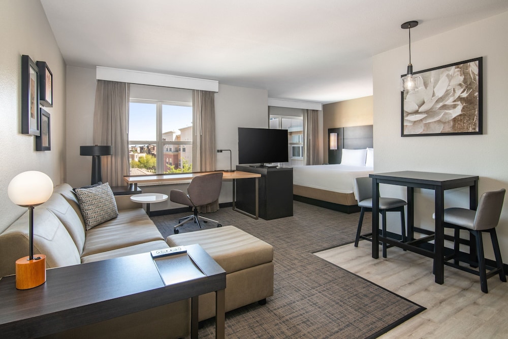 Residence Inn Phoenix Glendale Sports & Entertainment District - photo 10