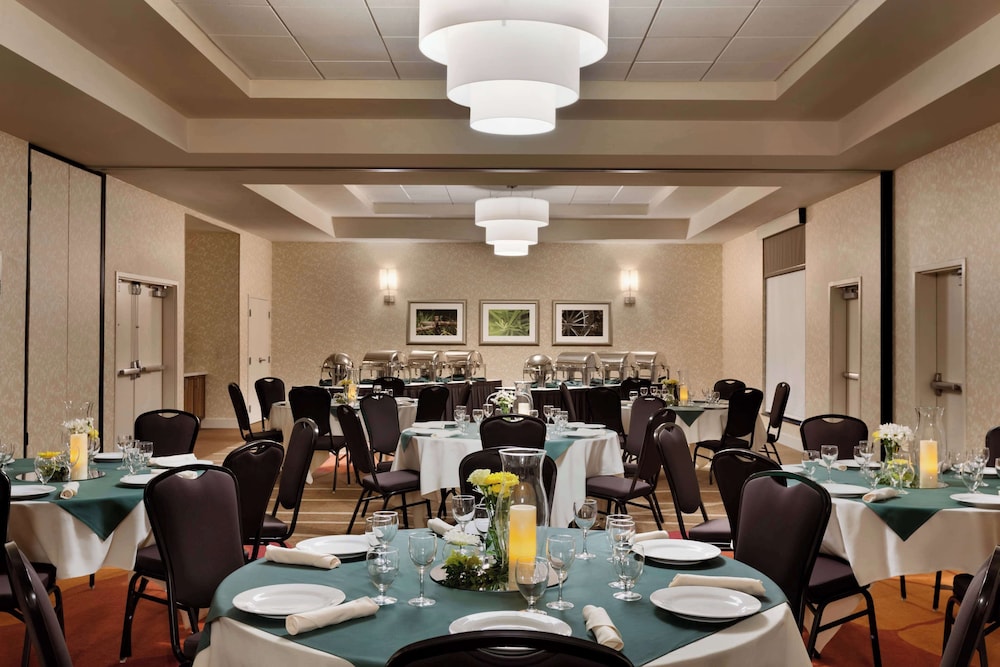 Hilton Garden Inn Medford OR - photo 33