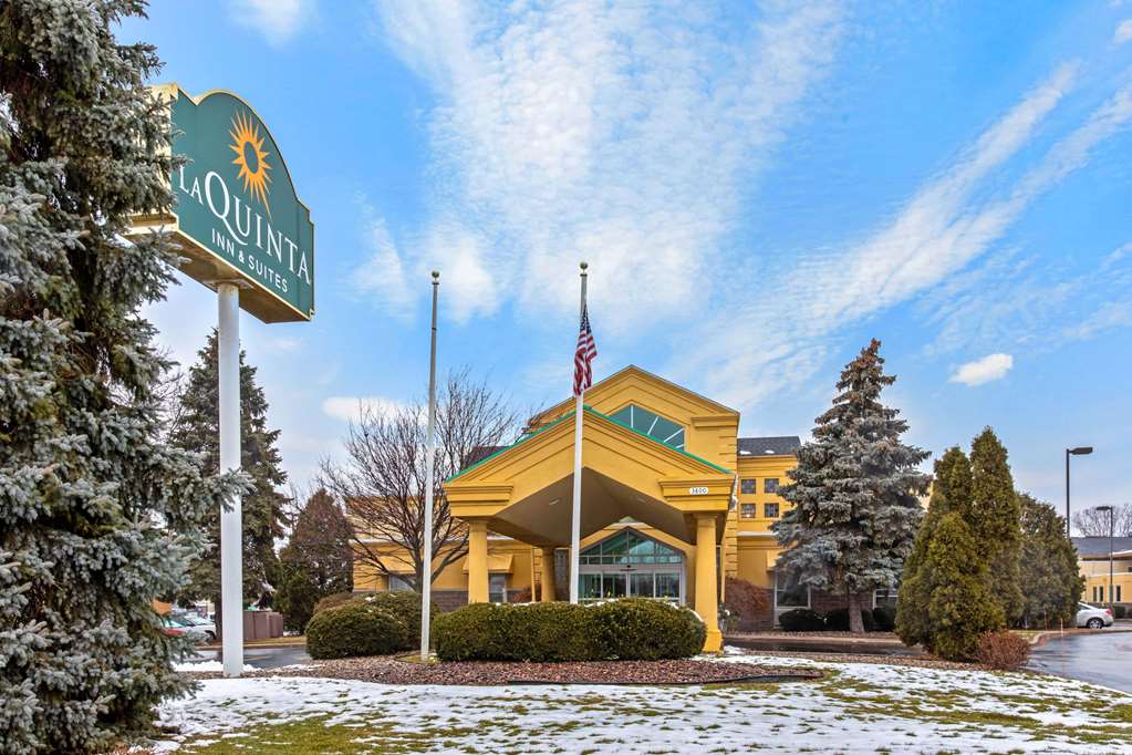 La Quinta Inn Suites By Wyndham Appleton College Avenue — Appleton