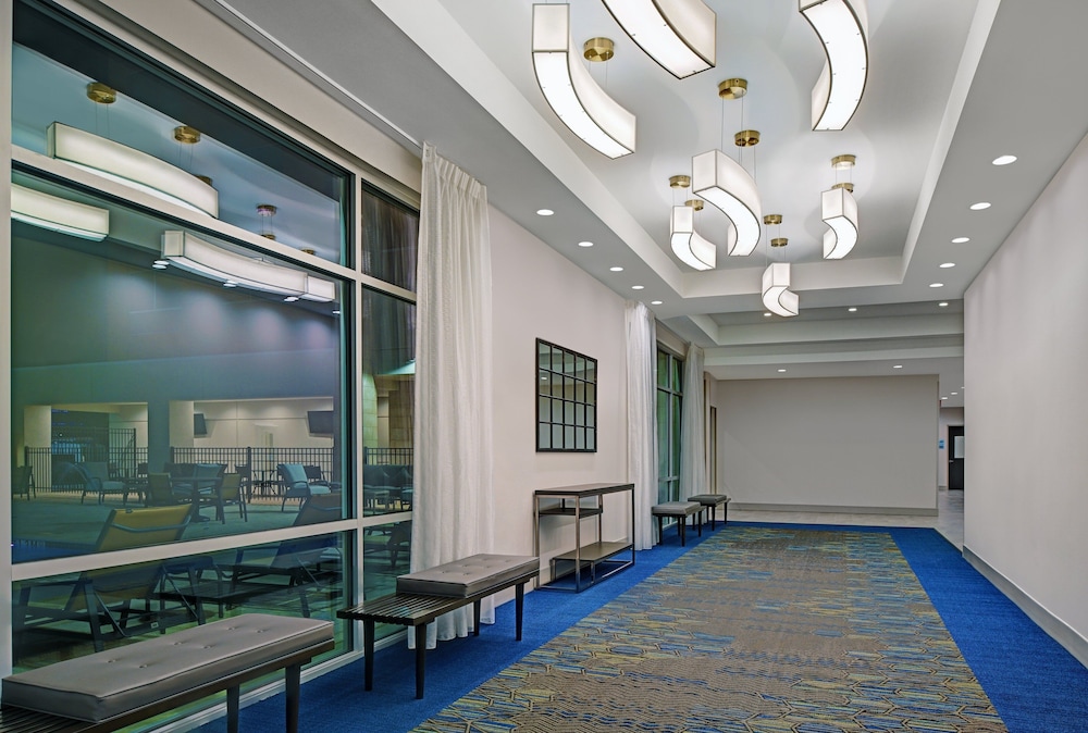 Holiday Inn Express & Suites Houston Memorial City Centre by IHG - photo 38