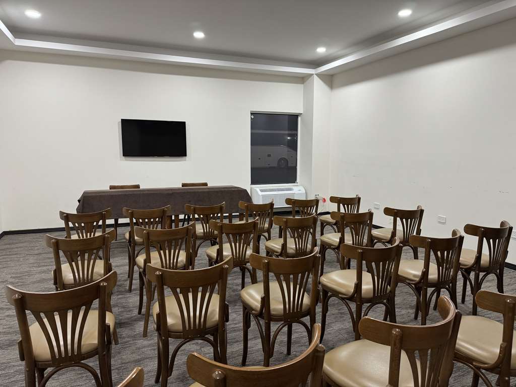 The meeting room is designed to host a variety of events, from corporate conferences to social celebrations